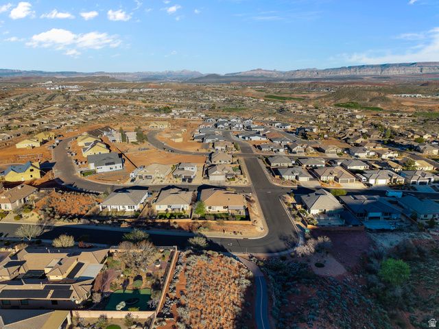 1907 N CREEK SIDE CT, Washington, UT 84780