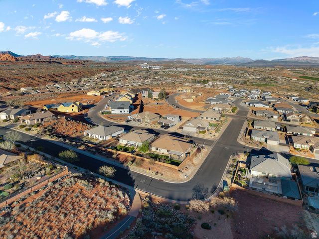 1907 N CREEK SIDE CT, Washington, UT 84780