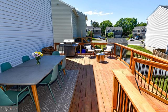 5042 GODWINS LANDING DR, Remington, VA 22734