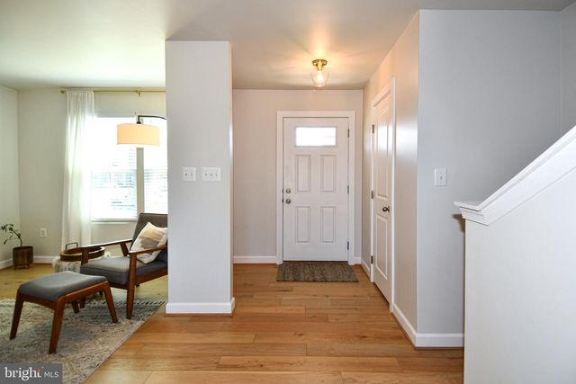 5042 GODWINS LANDING DR, Remington, VA 22734