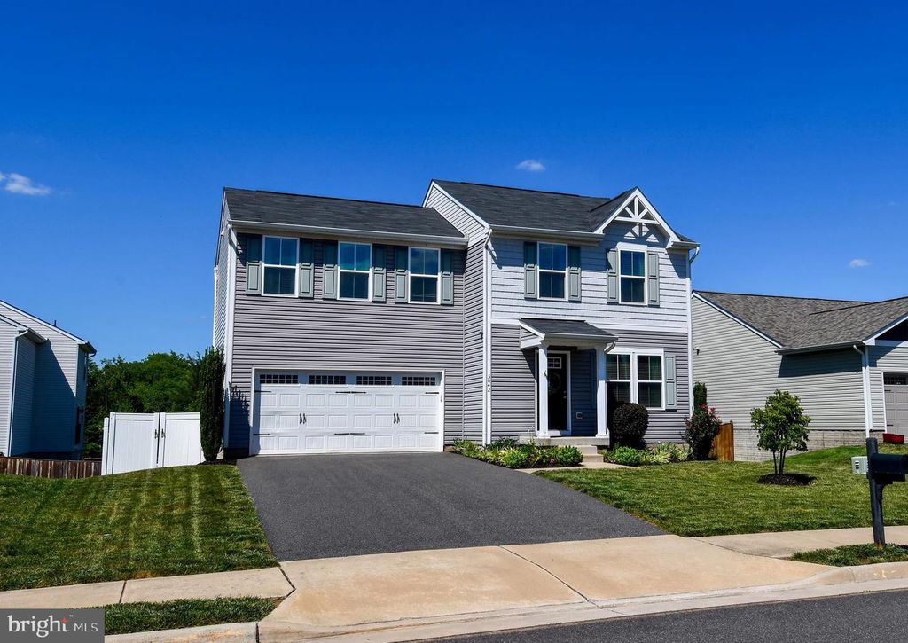5042 GODWINS LANDING DR, Remington, VA 22734