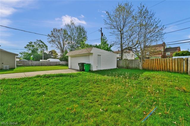 4082 Bexley Boulevard, Cleveland, OH 44121