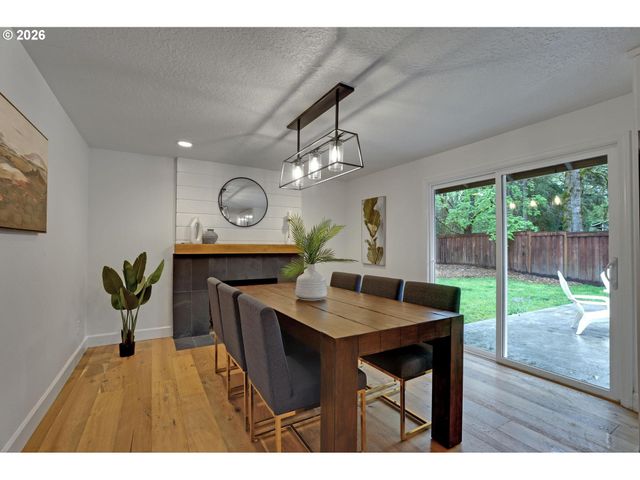 18434 SANDPIPER Cir, Lake Oswego, OR 97035