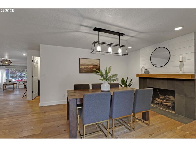 18434 SANDPIPER Cir, Lake Oswego, OR 97035