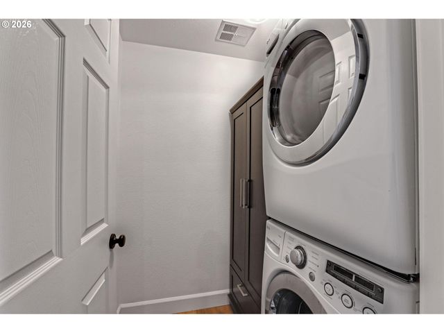 18434 SANDPIPER Cir, Lake Oswego, OR 97035