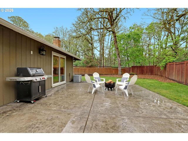 18434 SANDPIPER Cir, Lake Oswego, OR 97035