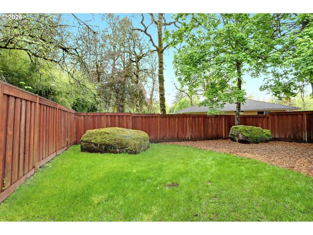 18434 SANDPIPER Cir, Lake Oswego, OR 97035