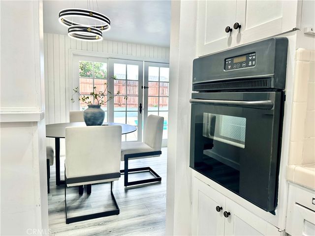 20541 Rodax, Winnetka, CA 91306