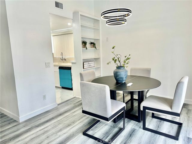 20541 Rodax, Winnetka, CA 91306