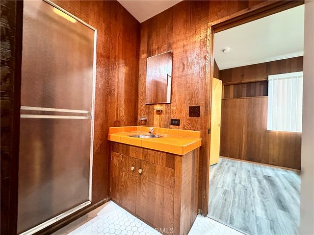 20541 Rodax, Winnetka, CA 91306