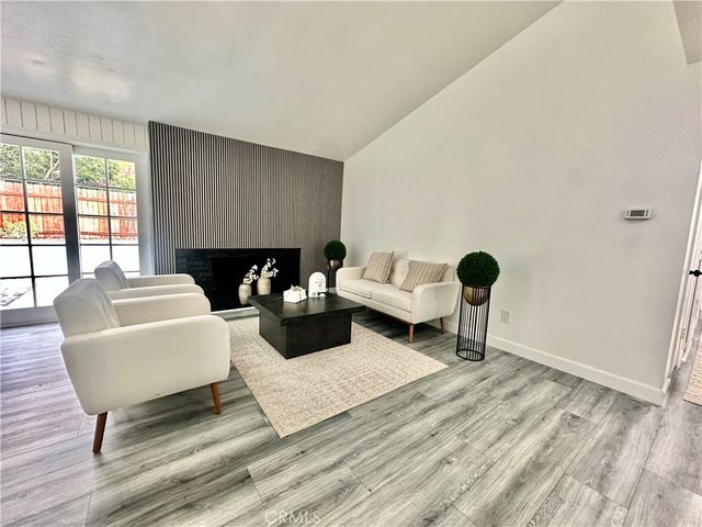 20541 Rodax, Winnetka, CA 91306