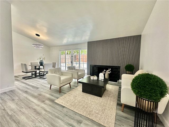 20541 Rodax, Winnetka, CA 91306