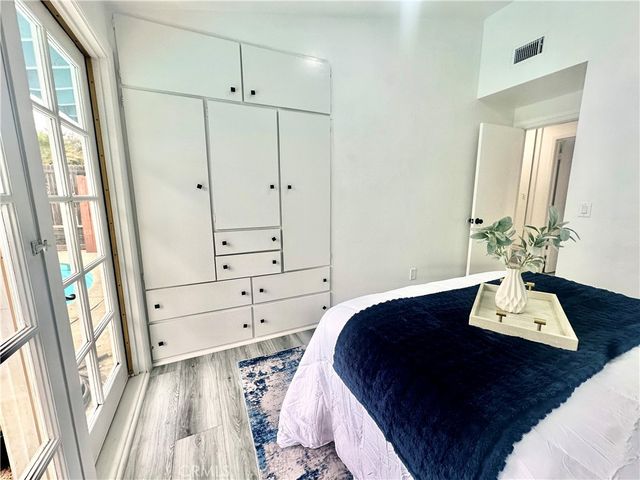 20541 Rodax, Winnetka, CA 91306