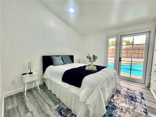 20541 Rodax, Winnetka, CA 91306