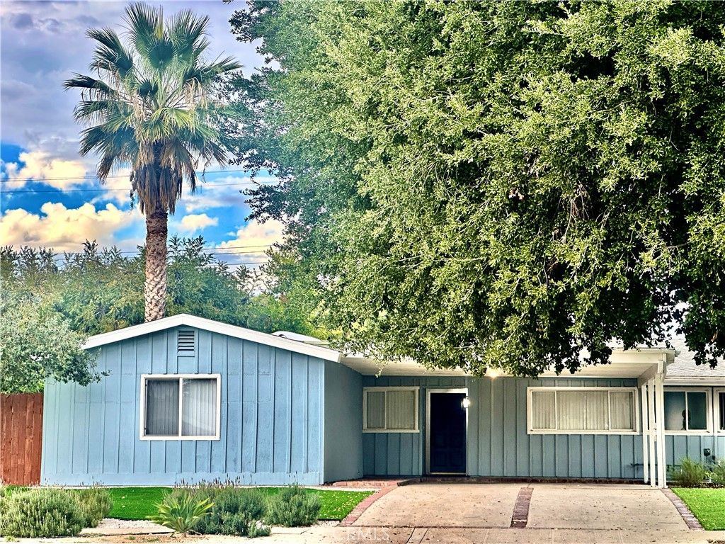 20541 Rodax, Winnetka, CA 91306