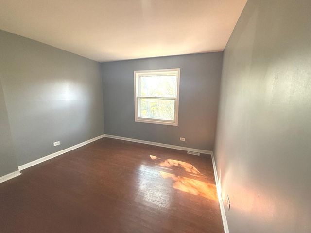 3023 Jamestown Court 3023, Streamwood, IL 60107