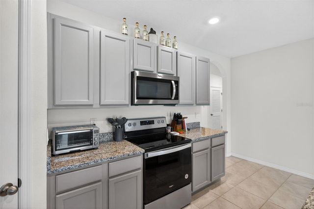 5946 SHINGLE CREEK ROAD, Lakeland, FL 33811