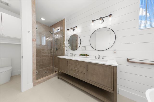 1608 Patterson Street A, Houston, TX 77007