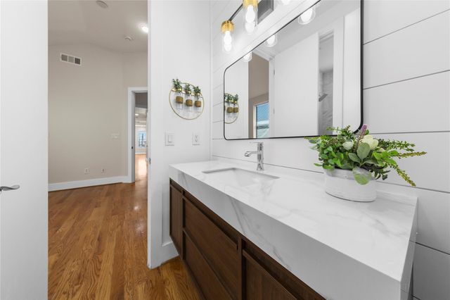 1608 Patterson Street A, Houston, TX 77007