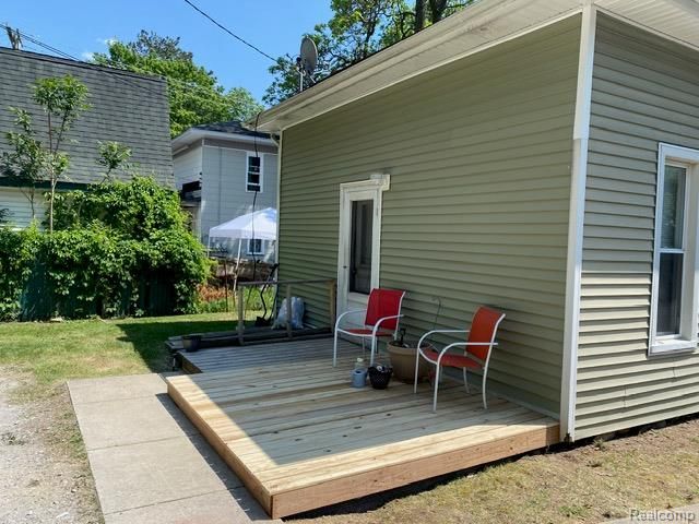 504 E Clinton Street, Howell, MI 48843