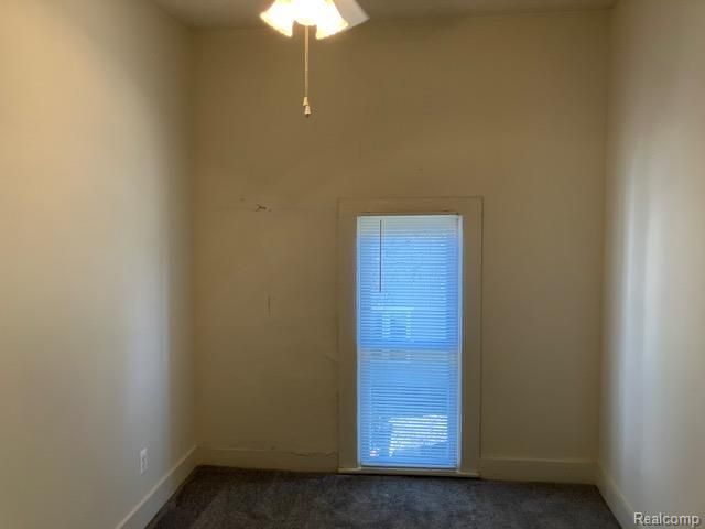 504 E Clinton Street, Howell, MI 48843