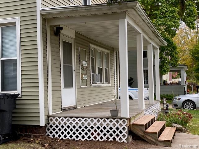 504 E Clinton Street, Howell, MI 48843