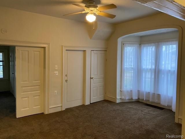 504 E Clinton Street, Howell, MI 48843