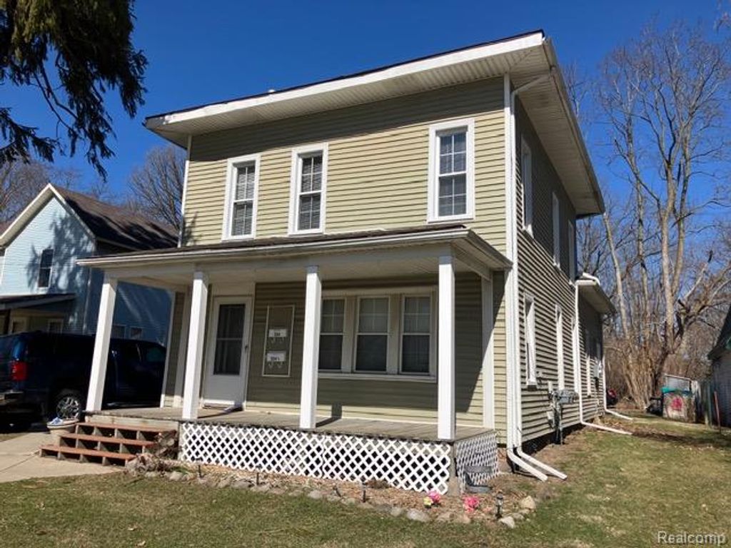 504 E Clinton Street, Howell, MI 48843