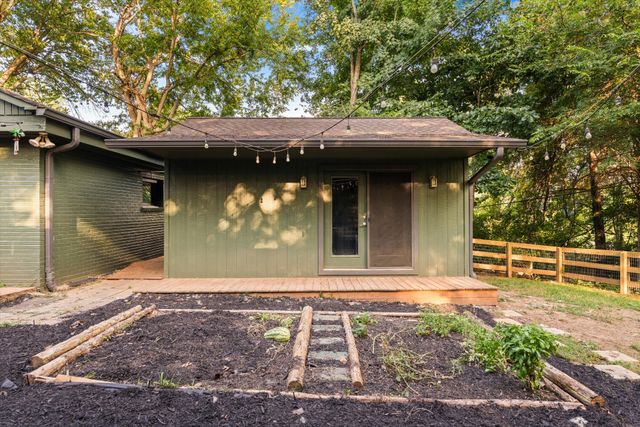 209 Woods Dr, Columbia, TN 38401