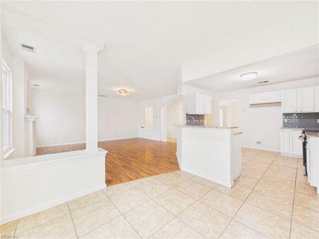 2536 Seven Kings RD, Virginia Beach, VA 23456