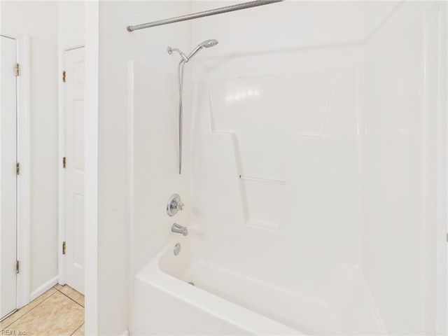 2536 Seven Kings RD, Virginia Beach, VA 23456