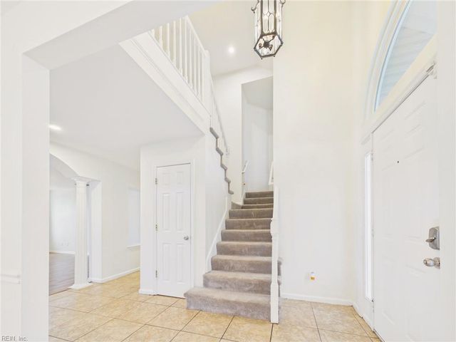 2536 Seven Kings RD, Virginia Beach, VA 23456