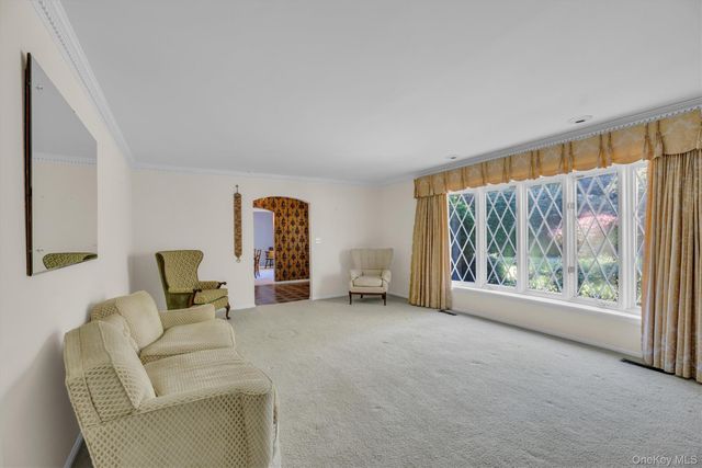 133 Old Field Road, Setauket, NY 11733