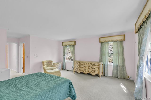 133 Old Field Road, Setauket, NY 11733