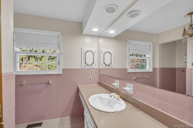 133 Old Field Road, Setauket, NY 11733
