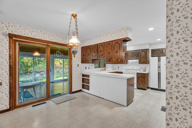 133 Old Field Road, Setauket, NY 11733