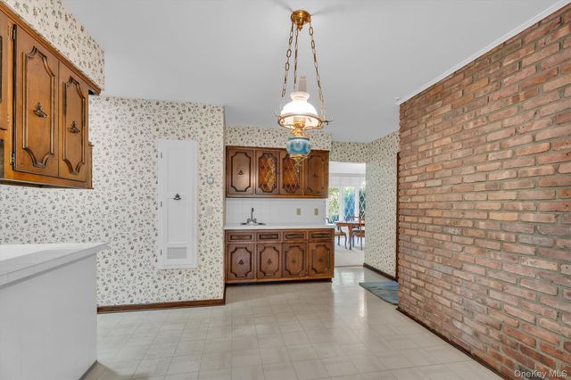 133 Old Field Road, Setauket, NY 11733