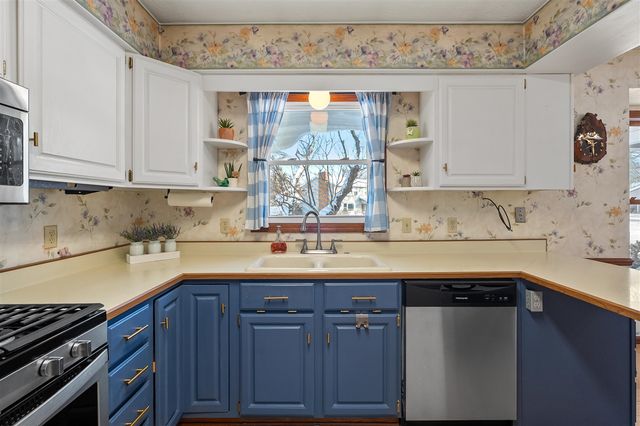 3515 Westcove Drive, Portage, MI 49024