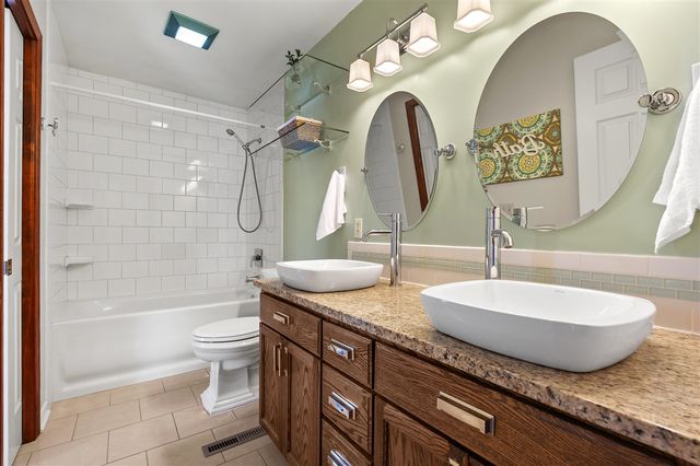 3515 Westcove Drive, Portage, MI 49024