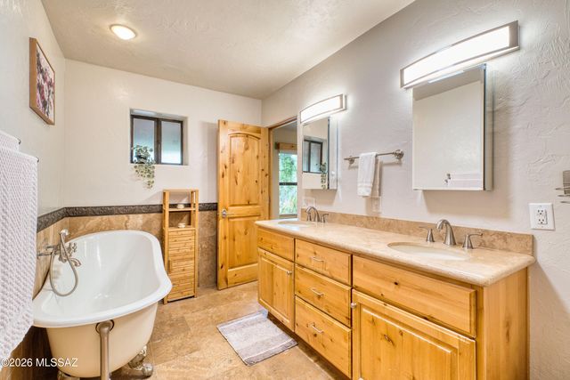 4201 N Calle Vista Ciudad, Tucson, AZ 85750