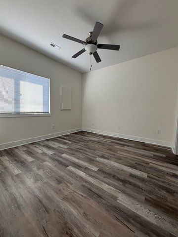 5436 N Colburn Ct, Bel Aire, KS 67220