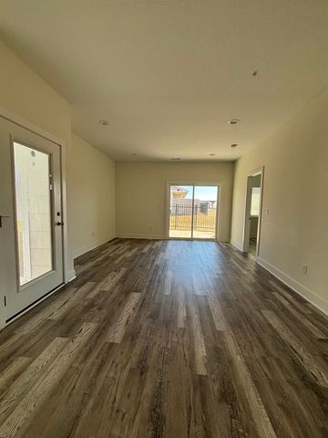 5436 N Colburn Ct, Bel Aire, KS 67220