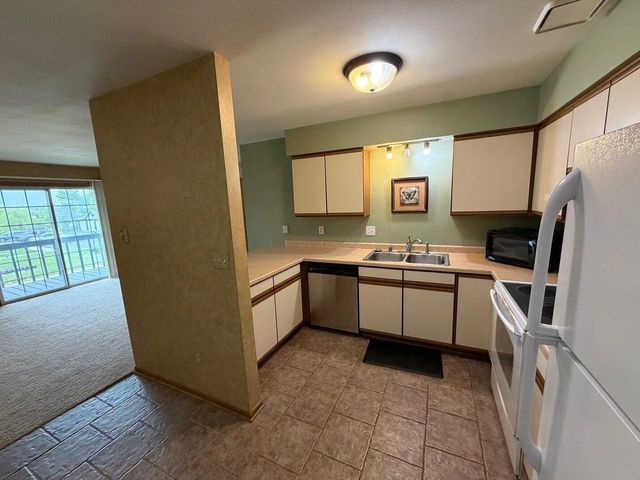 S75W16775 Jacob COURT, Muskego, WI 53150