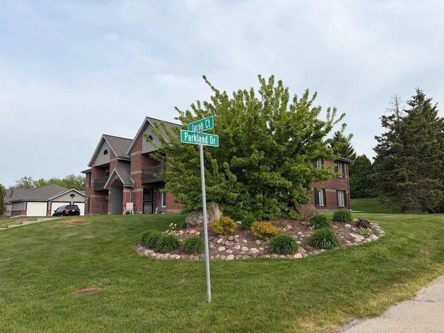 S75W16775 Jacob COURT, Muskego, WI 53150