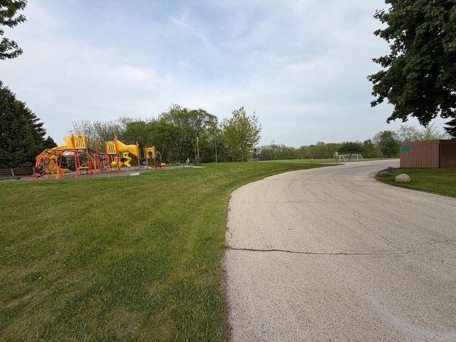 S75W16775 Jacob COURT, Muskego, WI 53150