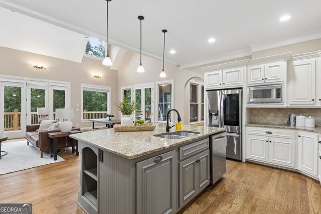 3330 Chimney Point Drive, Cumming, GA 30041