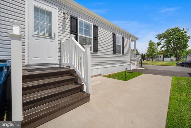 3501 CANNON DR, Morrisville, PA 19067