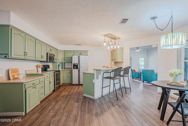 1607 Wildridge Road, Lynn Haven, FL 32444