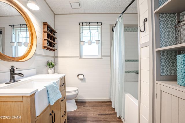 1607 Wildridge Road, Lynn Haven, FL 32444