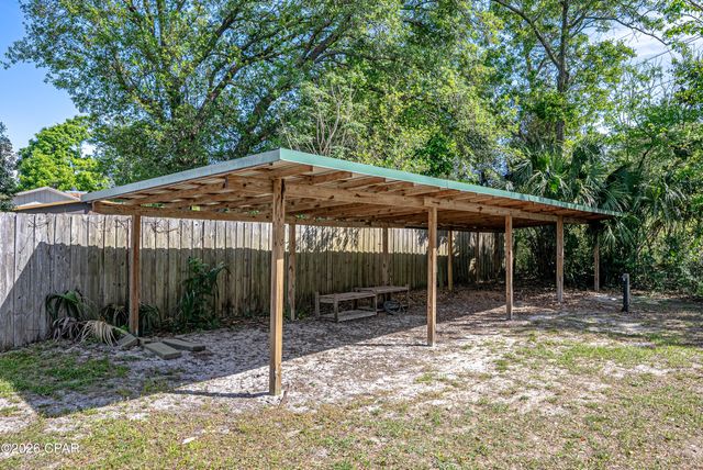 1607 Wildridge Road, Lynn Haven, FL 32444